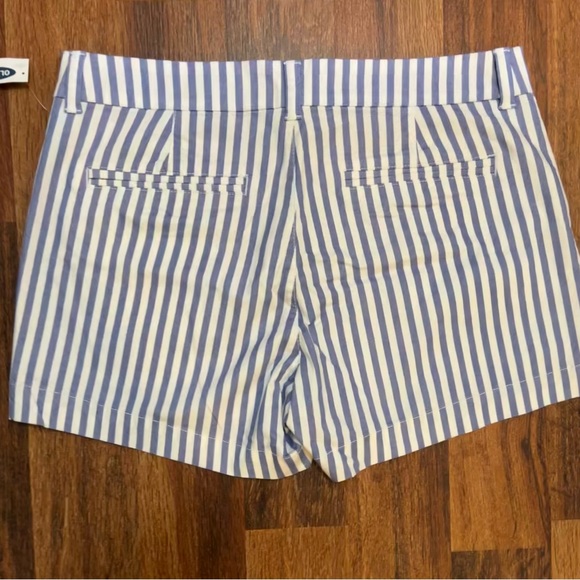 ✨Old Navy Everyday Shorts✨ - Picture 5 of 9